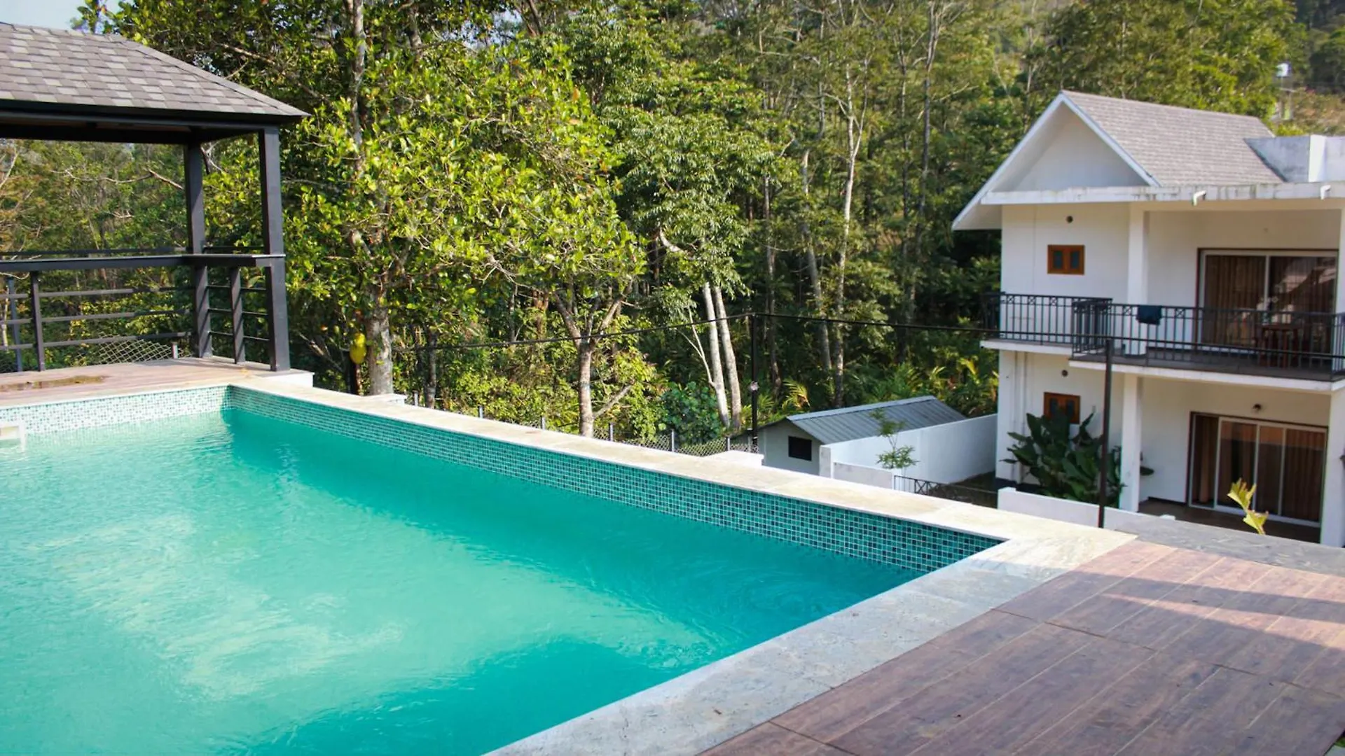 Pakoid Cottages Idukki Bed & Breakfast
